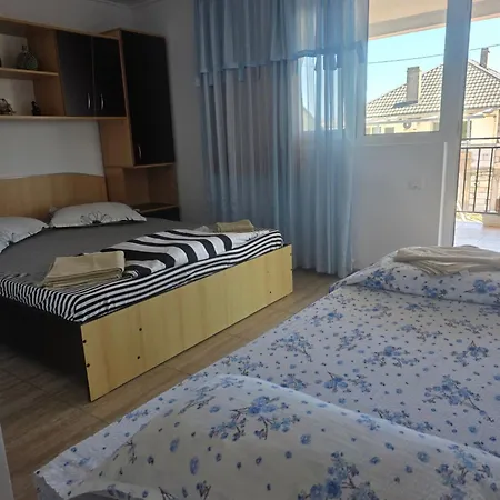 Pensiunea Nina 3* 2 Mai
